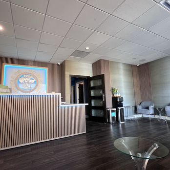 Rafole Organic Massage - Lobby in new building - Massage Near Me - Northridge, California Rafole Organic Massage - Lobby in new building - Massage Near Me - Northridge, California