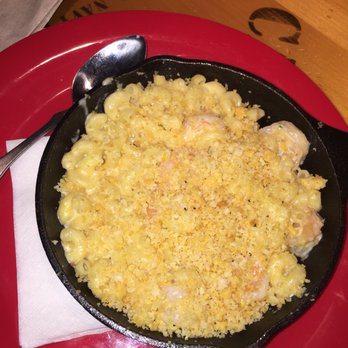 Bubba Gump Shrimp - Cold shrimp mac and cheese, not eatable! - Seafood Near Me - Long Beach, California
