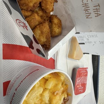 Chick-fil-A - Nuggets and Mac and Cheese - Fast Food Near Me - Greenville, South Carolina Chick-fil-A - Nuggets and Mac and Cheese - Fast Food Near Me - Greenville, South Carolina