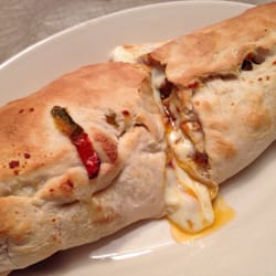 Vinny's Pizzeria - Everything Calzone