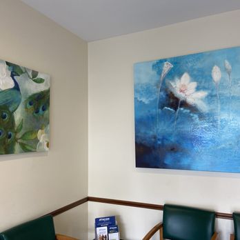 Jaffe Sports Medicine - Waiting area - Sports Medicine Near Me - Naples, Florida Jaffe Sports Medicine - Waiting area - Sports Medicine Near Me - Naples, Florida