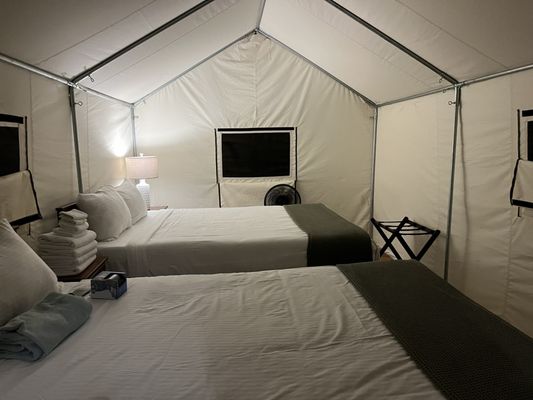 Wildhaven Yosemite Glamping by null