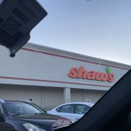 Shaws on River in Waltham