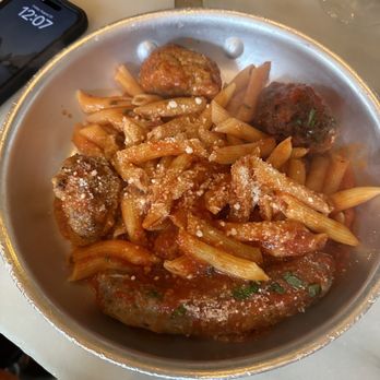 Carmelina's - Italian Near Me - Boston, Massachusetts