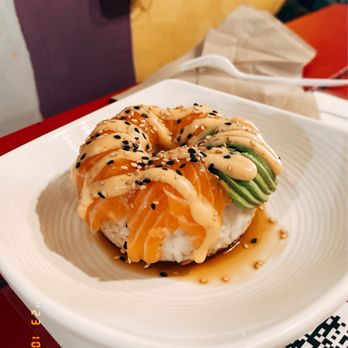 We Suki Suki - Salmon Avocado Sushi Donut - Vietnamese Near Me - Atlanta, Georgia We Suki Suki - Salmon Avocado Sushi Donut - Vietnamese Near Me - Atlanta, Georgia