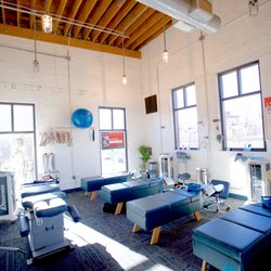 Lyn Lake Chiropractic - Enjoy our sunny treatment area