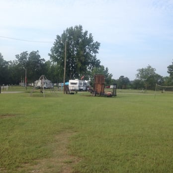 Peach Queen Campground - Play area - Campgrounds Near Me - Jemison, Alabama