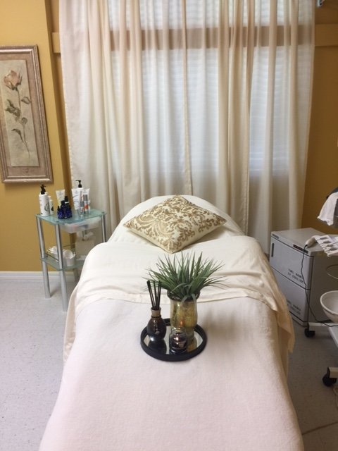 Toscana Skin Care Logo