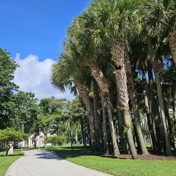 The Bass - Paved pathways, well-maintained park grounds - Venues & Event Spaces Near Me - Miami Beach, Florida The Bass - Paved pathways, well-maintained park grounds - Venues & Event Spaces Near Me - Miami Beach, Florida