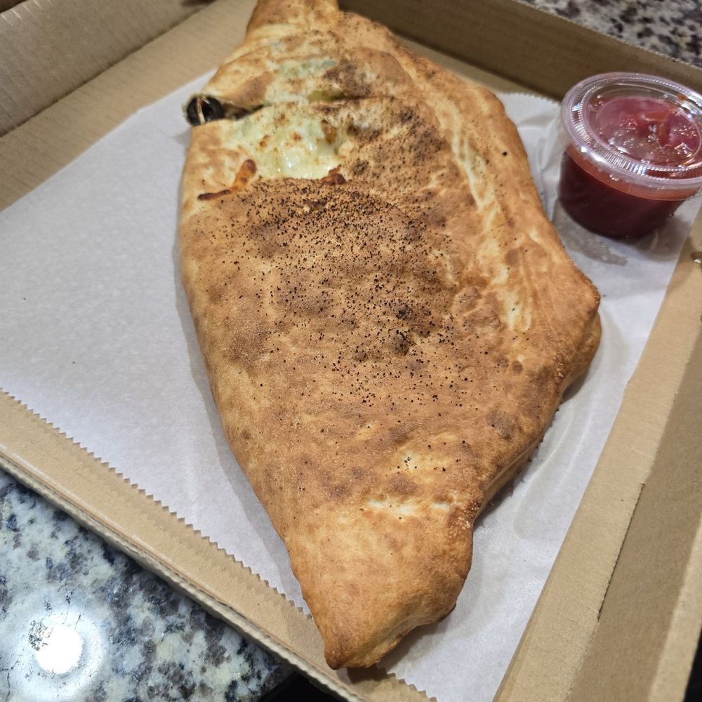 Davidos - Calzone - Pizza Near Me - Rio Rancho, New Mexico