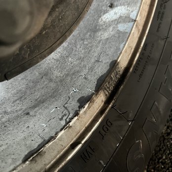 Firestone Complete Auto Care - Scratched wheel - Oil Change Stations Near Me - Newington, Connecticut