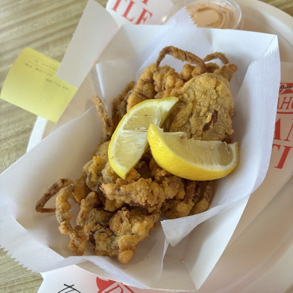 The Clam Castle - Fried soft shell crabs - Seafood Near Me - Madison, Connecticut The Clam Castle - Fried soft shell crabs - Seafood Near Me - Madison, Connecticut