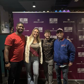 Helium Comedy Club / Elements Bar & Grille - Pictures with the comedians of the night - Comedy Clubs Near Me - Buffalo, New York