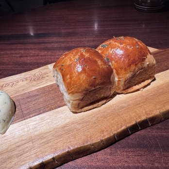 Bludorn - New American Near Me - Houston, Texas