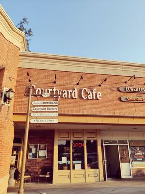 Courtyard Cafe by null