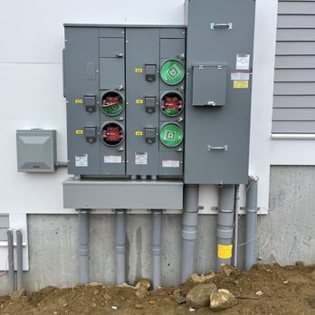 Maverick Electric - 600 amp single phase service - Electricians Near Me - Hampstead, New Hampshire