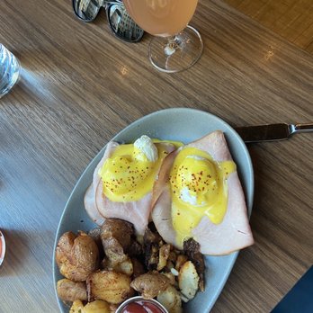 The Corner Office Restaurant + Martini Bar - Classic Benedict - New American Near Me - Denver, Colorado The Corner Office Restaurant + Martini Bar - Classic Benedict - New American Near Me - Denver, Colorado