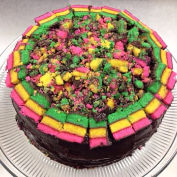Avenue Bagels - rainbow cookie cake - Bagels Near Me - Deer Park, New York