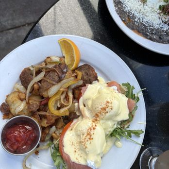 Portal Oakland - Salmon Benedict - New American Near Me - Oakland, California Portal Oakland - Salmon Benedict - New American Near Me - Oakland, California