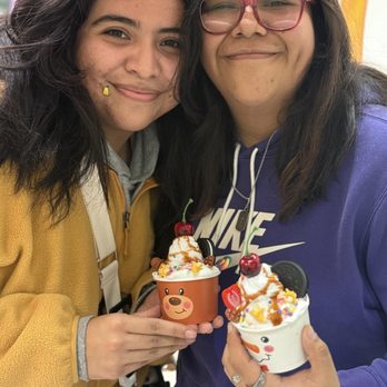 ROKNSLIME - Picture after slime making experience - Kids Activities Near Me - Burbank, California