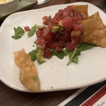 Molto Darien - Tuna tartare - Wine Bars Near Me - Darien, Connecticut