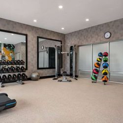 La Quinta Inn & Suites by Wyndham Del Rio - Health club fitness center gym