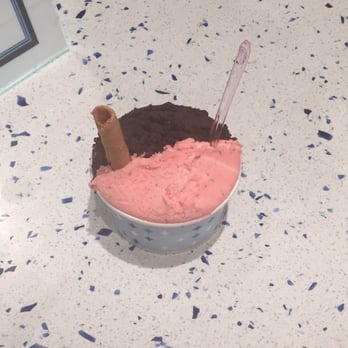 Frost Gelato - Strawberry Champagne and Dark Chocolate, so amazing! - Gelato Near Me - Tucson, Arizona
