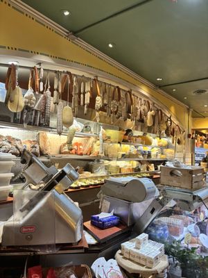 Eatzi’s Market & Bakery by null