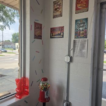 Gwendolyn Lee Cakery - Bakeries Near Me - Beech Grove, Indiana