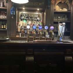 Old Porter - Bar & beer on tap