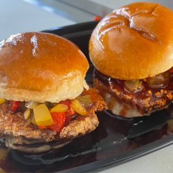 Top Nosh Street Food - Honey Hot Nashville Sliders