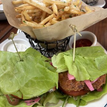 Barrel House Tavern - Panko crusted snapper lettuce samis (subbed out the ciabatta bun) - New American Near Me - Sausalito, California