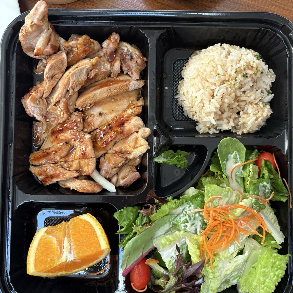 Yoshi Sushi - Sushi Bars Near Me - Los Altos, California Yoshi Sushi - Sushi Bars Near Me - Los Altos, California