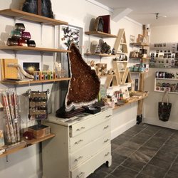 The Rock And Art Shop