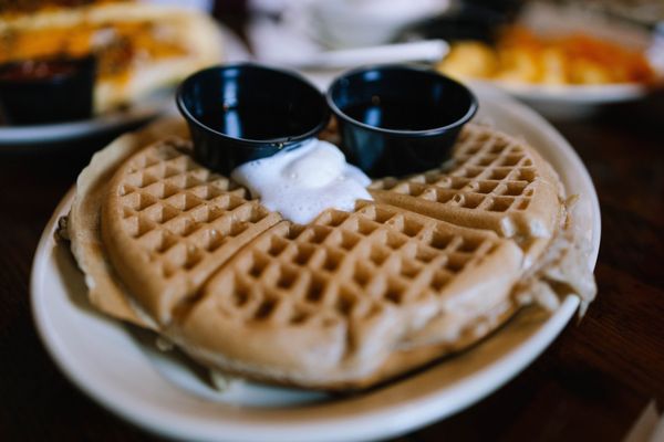 Lo-Lo's Chicken & Waffles by null