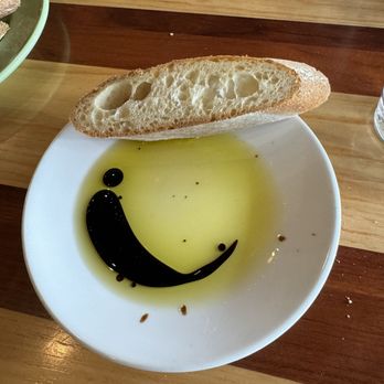 La Bottega - Bread with olive oil & balsamic - Delis Near Me - Vancouver, Washington