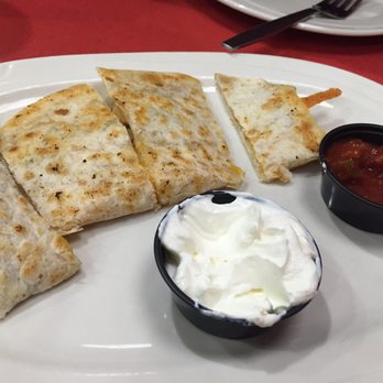 Friendly's - Chicken Quesadillas, with salsa and sour cream. - Ice Cream & Frozen Yogurt Near Me - Vernon, Connecticut