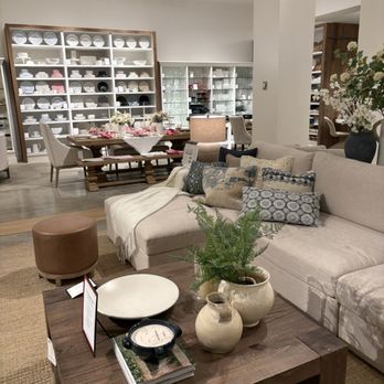 Pottery Barn - Furniture Stores Near Me - Hackensack, New Jersey
