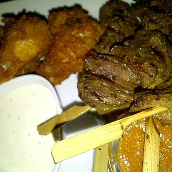 House Without A Key - Fancy chicken waangs and steak skewers - Seafood Near Me - Honolulu, Hawaii