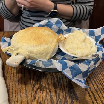 The Black Rose - Chicken Pot Pie - American Near Me - Boston, Massachusetts The Black Rose - Chicken Pot Pie - American Near Me - Boston, Massachusetts