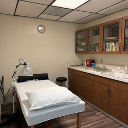 Real Health Acupuncture & Herbs