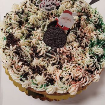 32 Degrees Below - a cake with a santa clause on top - Ice Cream & Frozen Yogurt Near Me - Temperance, Michigan