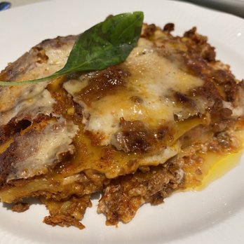 Motta - Lasagna with Beef - Bars Near Me - Ferno, Virginia