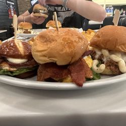 Underdogs - Pick 3 Sliders and 1 side. Left to right. sexy chick add bacon, hometown hero add bacon and porky pig.