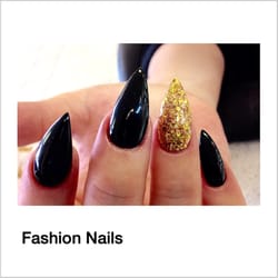 Fashion Nails - Color Powder with Stiletto Nails