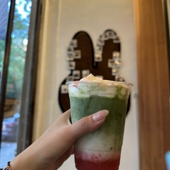 Enly - strawberry shortcake matcha - Coffee & Tea Near Me - New York, New York