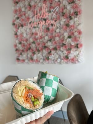 ✱ポポロア✱ Poke Burrito, 1849 Green Bay Rd, Ste 113, Highland Park, IL