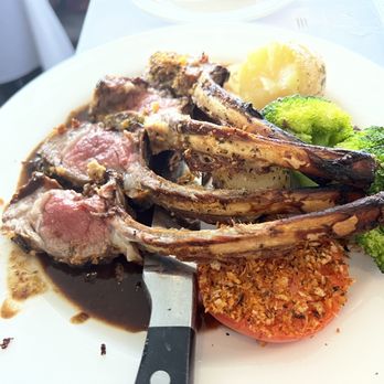Skylon Tower - Lamb, prime rib, duck pastrami - Canadian (New) Near Me - Niagara Falls, Ontario Skylon Tower - Lamb, prime rib, duck pastrami - Canadian (New) Near Me - Niagara Falls, Ontario