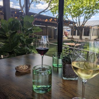 Wine for the People - La Valentia Sauv Blanc & the Cinsault - Beer, Wine & Spirits Near Me - Fredericksburg, Texas Wine for the People - La Valentia Sauv Blanc & the Cinsault - Beer, Wine & Spirits Near Me - Fredericksburg, Texas