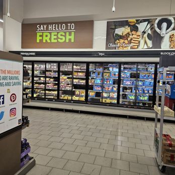 ALDI - Refrigerated area - Grocery Near Me - Simi Valley, California